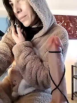 freyamoret online show from January 21, 8:08 am