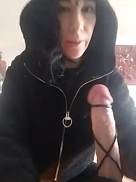 freyamoret online show from February 21, 1:33 pm