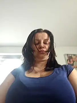 Snapshot of KristenVega chatting on February 7, 8:44 am KristenVega online show from February 7, 8:44 am