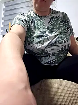 Snapshot of KristenVega chatting on February 17, 8:36 pm KristenVega online show from February 17, 8:36 pm