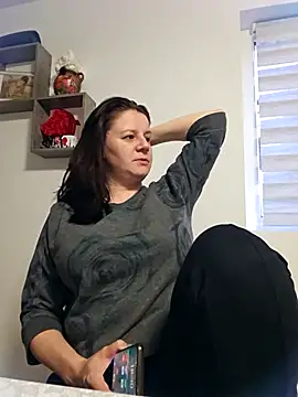 Snapshot of KristenVega chatting on March 20, 4:31 pm KristenVega online show from March 20, 4:31 pm