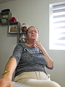 Snapshot of KristenVega chatting on September 26, 12:09 pm KristenVega online show from September 26, 12:09 pm