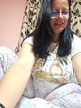 Snapshot of KristenVega chatting on October 3, 7:16 am KristenVega online show from October 3, 7:16 am