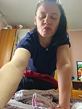 Snapshot of KristenVega chatting on November 3, 8:48 am KristenVega online show from November 3, 8:48 am