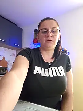 Snapshot of KristenVega chatting on December 14, 1:49 pm KristenVega online show from December 14, 1:49 pm