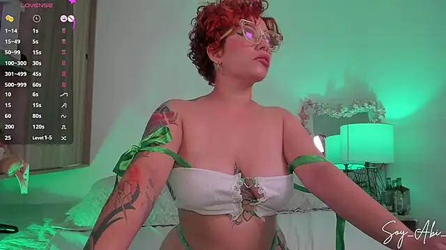 Snapshot of soy_abi_ chatting on March 17, 10:49 pm soy abi online show from March 17, 10:49 pm