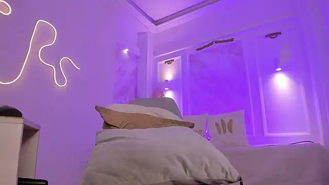 Snapshot of NastassjaCandy chatting on March 22, 10:37 pm NastassjaCandy online show from March 22, 10:37 pm