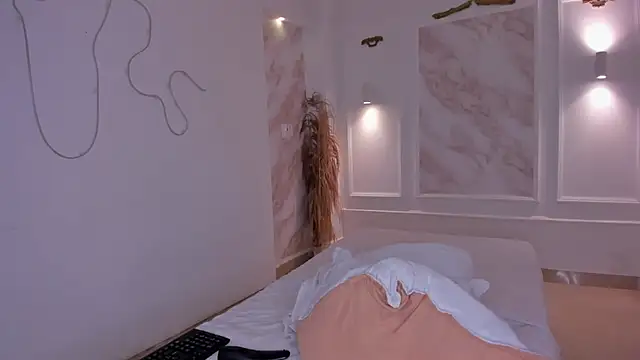 Snapshot of NastassjaCandy chatting on October 24, 6:48 pm NastassjaCandy online show from October 24, 6:48 pm