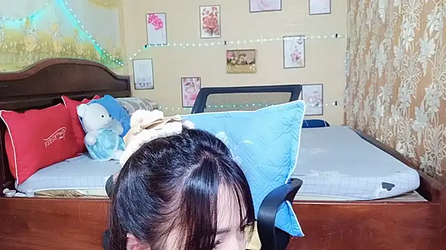 Lanian 99 online show from March 20, 1:37 pm