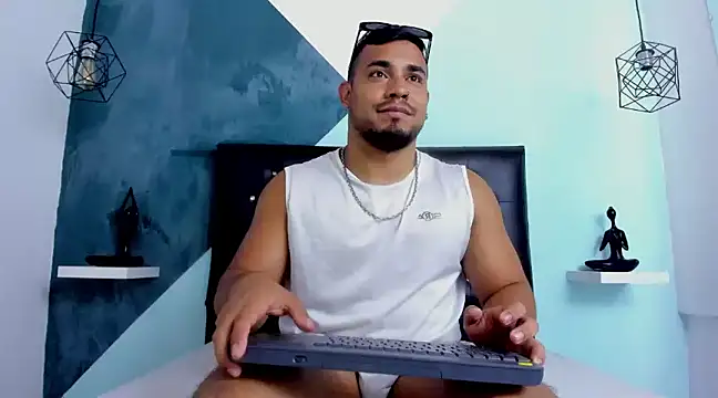 BrianMalonee online show from January 22, 7:34 pm