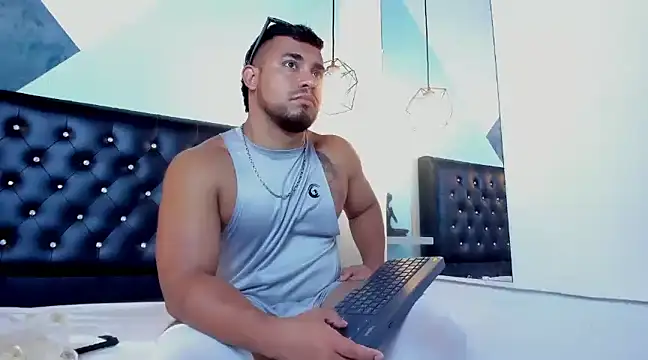 BrianMalonee online show from January 29, 4:41 pm