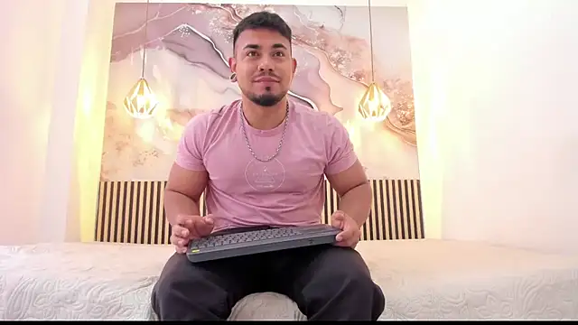 BrianMalonee online show from October 11, 12:47 pm