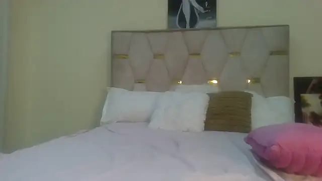 Fine assie online show from February 23, 11:58 pm