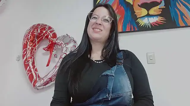 Snapshot of _diana_cute chatting on October 2, 3:46 am diana cute online show from October 2, 3:46 am