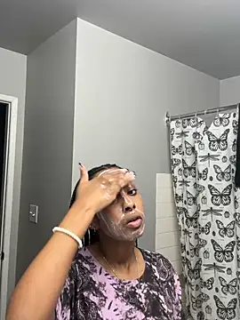 Your Paris online show from February 7, 3:30 pm