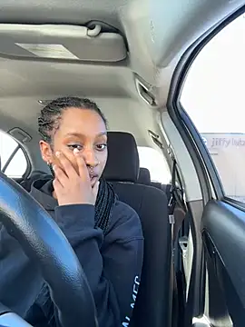 Your Paris online show from February 28, 5:59 pm