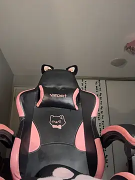 Your Paris online show from March 12, 3:57 am