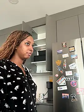 Your Paris online show from September 18, 3:14 pm