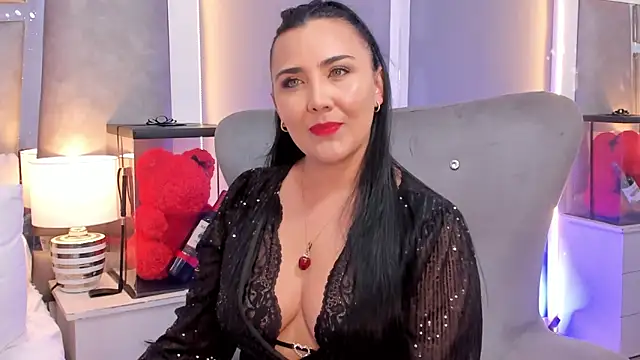 Evangeline Taylorr online show from September 12, 1:33 pm