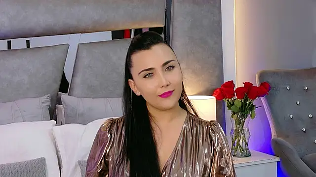 Evangeline Taylorr online show from October 1, 7:20 pm