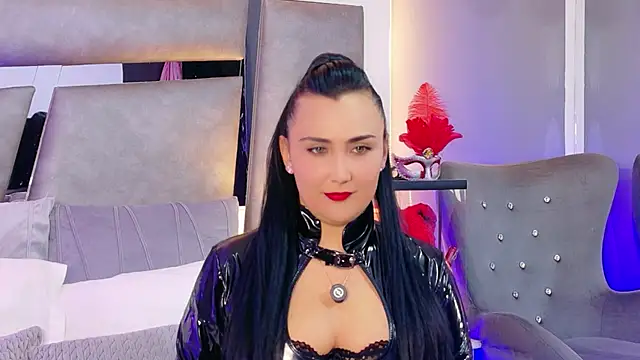 Evangeline Taylorr online show from November 6, 8:43 pm