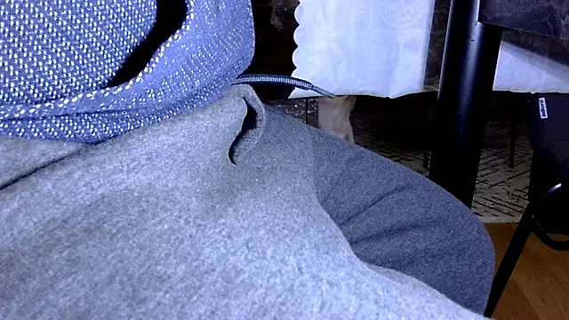 Snapshot of by-panic chatting on January 1, 8:15 pm by-panic online show from January 1, 8:15 pm