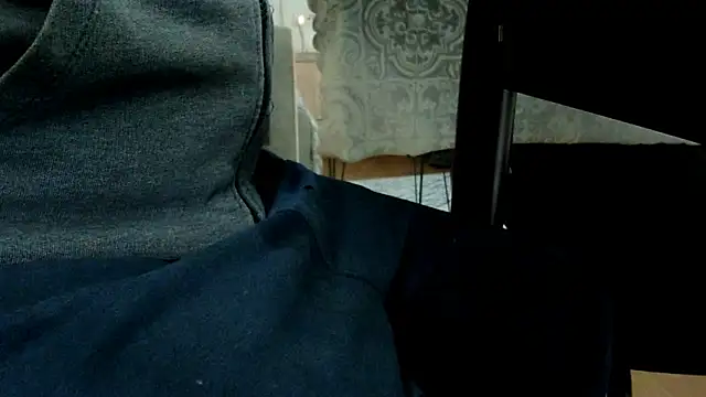 Snapshot of by-panic chatting on March 16, 11:49 am by-panic online show from March 16, 11:49 am