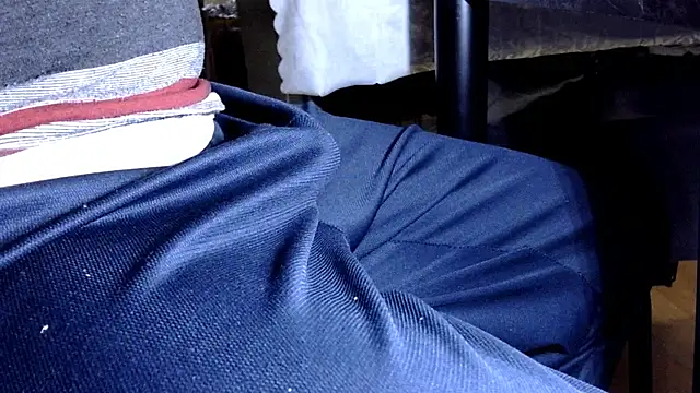 Snapshot of by-panic chatting on March 19, 8:11 pm by-panic online show from March 19, 8:11 pm