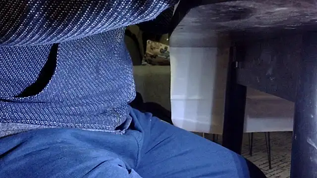 Snapshot of by-panic chatting on September 29, 9:08 pm by-panic online show from September 29, 9:08 pm