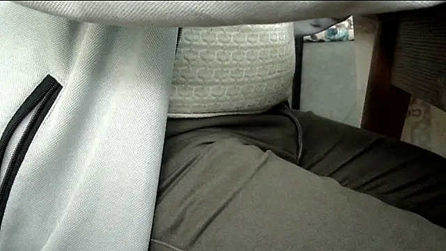 Snapshot of by-panic chatting on October 21, 9:10 am by-panic online show from October 21, 9:10 am