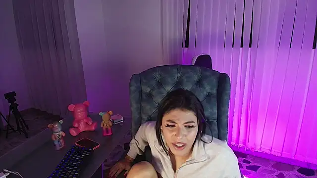 IsabelleFoxx  online show from January 5, 10:10 am