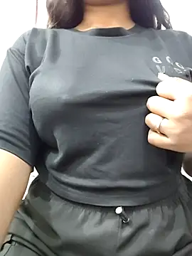 MohiniHott online show from November 13, 6:01 am