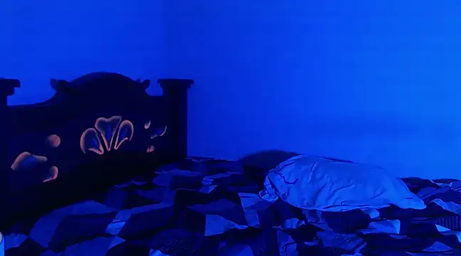 Snapshot of isaaclatino chatting on December 10, 2:59 am isaaclatino online show from December 10, 2:59 am