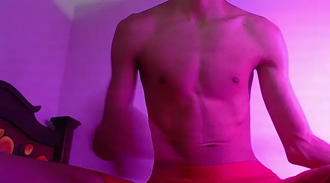 Snapshot of isaaclatino chatting on January 3, 10:40 pm isaaclatino online show from January 3, 10:40 pm