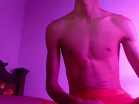 Snapshot of isaaclatino chatting on January 4, 2:25 am isaaclatino online show from January 4, 2:25 am