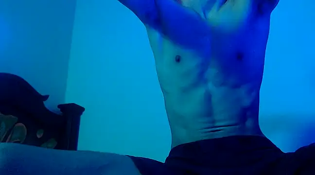 Snapshot of isaaclatino chatting on March 20, 3:02 am isaaclatino online show from March 20, 3:02 am