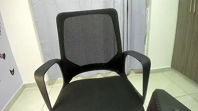 Snapshot of isaaclatino chatting on September 25, 5:11 am isaaclatino online show from September 25, 5:11 am