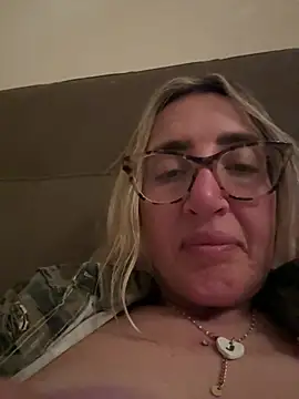 casalinga88 online show from March 10, 6:59 am