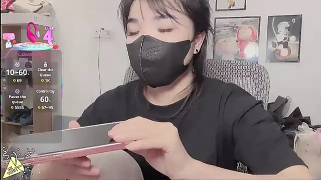 Berrysweet 68 online show from March 16, 3:17 pm