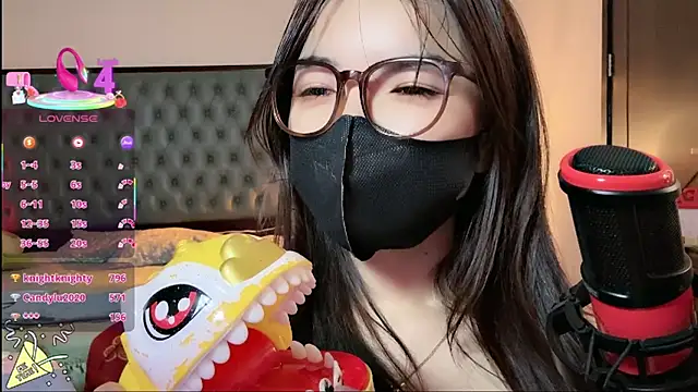 Berrysweet 68 online show from October 10, 6:40 pm