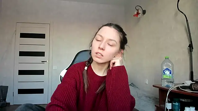 Snapshot of Adela_Vetta chatting on February 25, 2:00 pm Adela Vetta online show from February 25, 2:00 pm