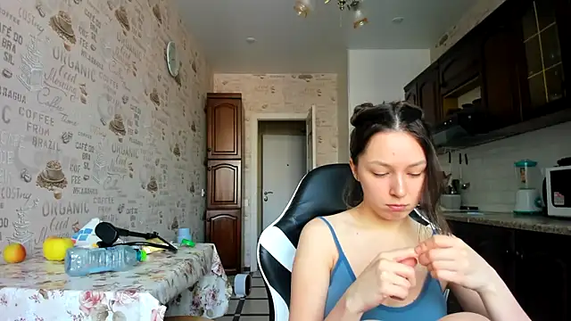 Snapshot of Adela_Vetta chatting on March 1, 10:13 am Adela Vetta online show from March 1, 10:13 am