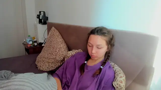 Snapshot of Adela_Vetta chatting on September 30, 12:10 pm Adela Vetta online show from September 30, 12:10 pm