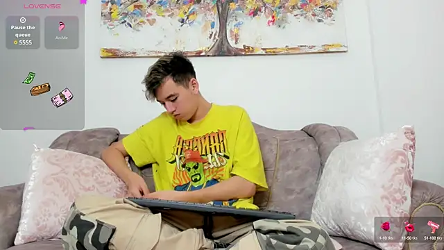 bunny maxi online show from December 28, 1:49 pm