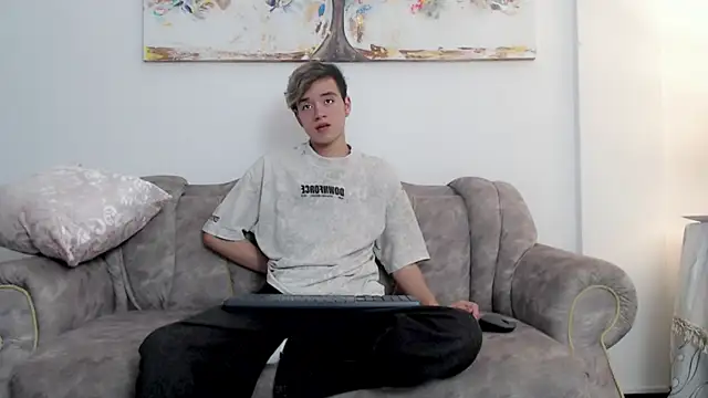 bunny maxi online show from January 17, 3:53 pm