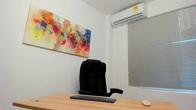 bunny maxi online show from February 13, 1:48 pm