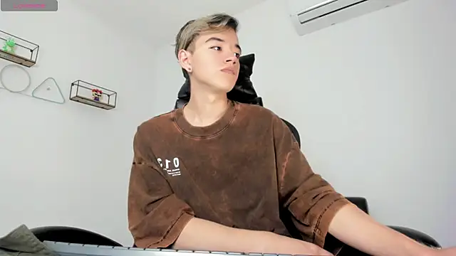 bunny maxi online show from February 24, 12:26 pm