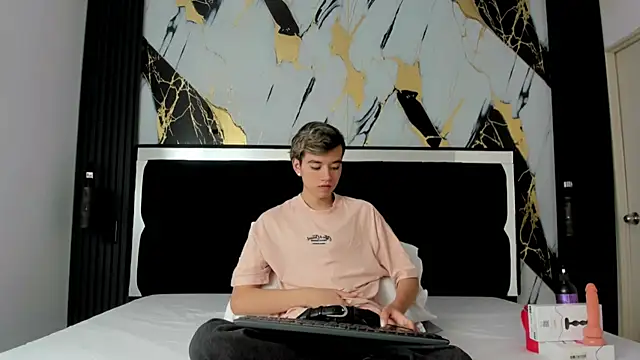 bunny maxi online show from March 22, 12:35 pm