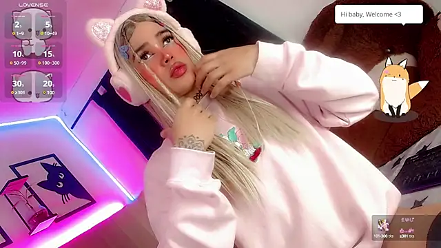 Snapshot of ladytslatina chatting on March 4, 10:13 am ladytslatina online show from March 4, 10:13 am