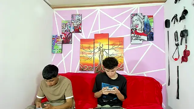 oliverhot2005 online show from January 10, 8:48 pm